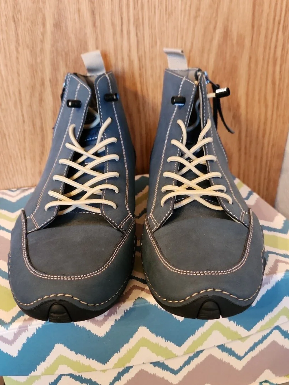 Men's Blue Barefoot Boots with Contrast Cream Laces